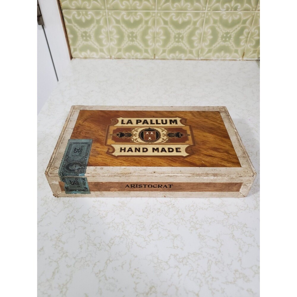 La Pallum Cigar Box 1926 Tax Stamp Aristocrat Factory 1 1st Dist Ohio
